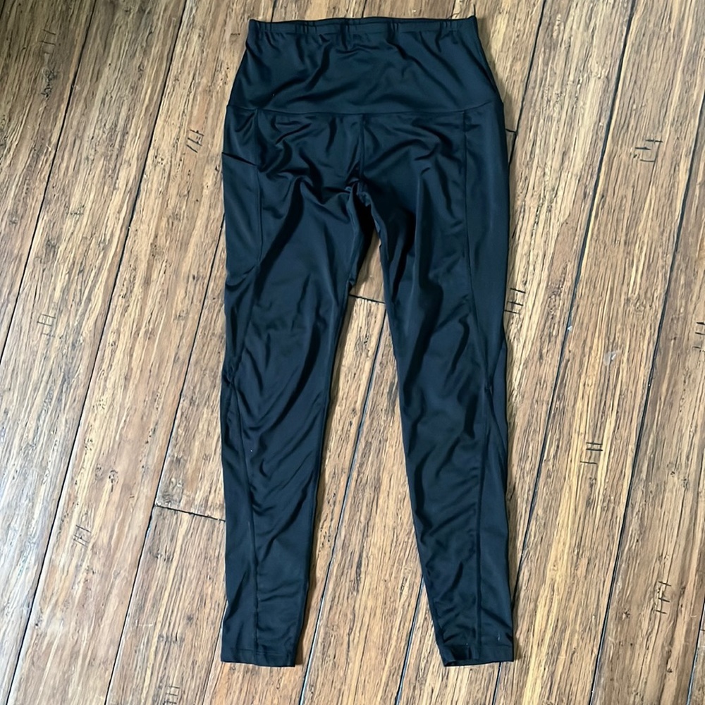 Black L workout pants